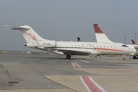 OY-LUK @ LOWW - Globalexpress Lukoil - by Dietmar Schreiber - VAP