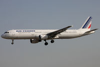 F-GTAT @ LEBL - Landing - by micka2b