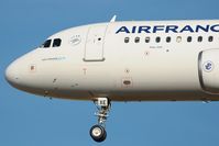 F-GKXE @ LFBD - landing 23 - by Jean Goubet-FRENCHSKY