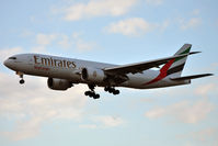 A6-EFG @ EDDF - On short finals for r/w 25L. (Apologies on the lighting)