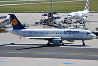 D-AIPU @ EDDF - Taxiing out for departure