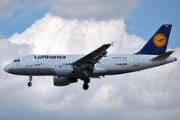 D-AILD @ EDDF - On finals for r/w 25L