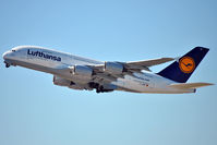 D-AIMF @ EDDF - Climbing off r/w 07L