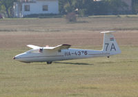 HA-4376 @ LHDK - Dunakeszi - by Ferenc Kolos