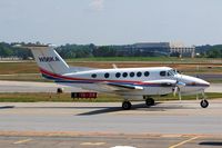 N56KA @ KPDK - Beech 200 Super King Air [BB-763] Atlanta-Dekalb Peachtree~N 21/04/2010 - by Ray Barber