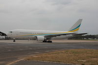 P4-CLA @ LFPB - on transit at Le Bourget - by B777juju