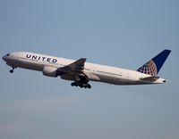 N777UA @ KLAX - First 777 in service