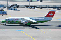 HB-IYS @ EDDF - Taxiing down to parking