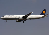 D-AIDB @ LEBL - Landing rwy 25R - by Shunn311
