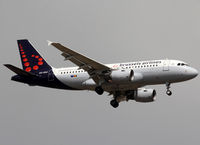 OO-SSU @ LEBL - Landing rwy 07L - by Shunn311