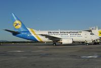 UR-GAZ @ LOWW - Ukraine International Boeing 737-500 - by Dietmar Schreiber - VAP