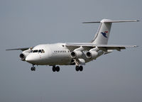 OY-RCD @ LOWW - Atlantic Airways Avro RJ-85
