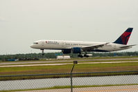 N618DL @ RSW - Landing RWY 6