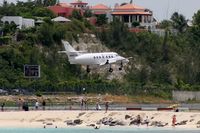N487UE @ TNCM - N487UE - by Daniel Jef