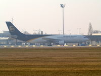 N121UP @ LHBP - Ferihegy - by Ferenc Kolos