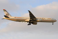 A6-ETK @ EGLL - Etihad