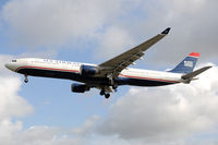 N272AY @ EGLL - US Airways