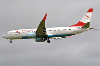 OE-LNQ @ EGLL - Austrian