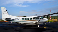 N208SJ @ KOMH - Orange