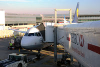 D-AILX @ EGLL - Lufthansa
