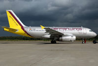 D-AGWE @ CGN - visitor - by Wolfgang Zilske