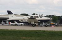 N92580 @ KOSH - Piper PA-28-181