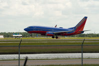 N939WN @ RSW - Southwest landing on RWY 6 - by Mauricio Morro
