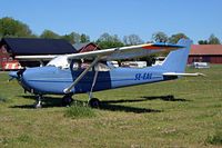 SE-EAL @ ESKC - Cessna 172F Skyhawk [172-52008] Uppsala-Sundbro~SE 29/05/2002 - by Ray Barber