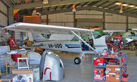 VH-UQQ @ YCDR - Cessna 172N Skyhawk [172-68557] Caloundra~VH 19/03/2007