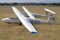 HA-4370 @ LHDK - Dunakeszi - by Ferenc Kolos
