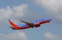 N900WN @ KAUS - Boeing 737-700 - by Mark Pasqualino
