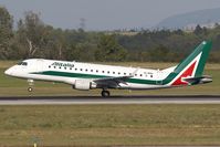 EI-RDD @ LOWW - Alitalia EMB175 - by Andy Graf-VAP