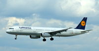D-AISP @ EDDL - Lufthansa, seen here on short finals Rwy23L at Düsseldorf Int´l (EDDL) - by A. Gendorf