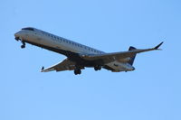 N929XJ @ KBDL - Pinnacle flight 3547 from Detroit Metro Wayne on final for runway 6. - by Mark K.