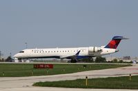 N340CA @ KMKE - CL-600-2C10