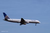 N557UA - Landing @ JFK - by gbmax