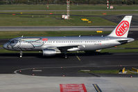 OE-LEA @ DUS - visitor - by Wolfgang Zilske