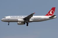TC-JPB @ LOWW - Turkish Airlines A320 - by Andy Graf-VAP