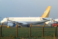 EI-EUS @ EIDW - ex EC-HXA of Spanair waiting delivery to RayaJet - by Chris Hall