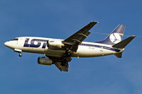 SP-LKF @ EGLL - Boeing 737-55D [27368] (LOT Polish Airlines) Home~G 06/11/2006 - by Ray Barber