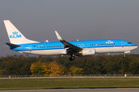 PH-BXI @ BUD - KLM - by Chris Jilli