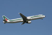 I-BIXL @ EBBR - Flight AZ159 is climbing from RWY 07R