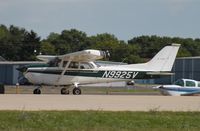 N9925V @ KOSH - Cessna 172M