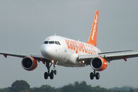 G-EZFL photo, click to enlarge G-EZFL photo, click to enlarge