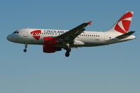 OK-PET @ EBBR - Arrival of flight OK630 to RWY 25L