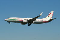 CN-RNJ @ EBBR - Arrival of flight AT678 to RWY 25L