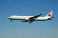 C-FXCA @ EBBR - Arrival of flight AC832 to RWY 25L