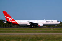 VH-OGM @ YBBN - Boeing 767-338ER [25575] (QANTAS) Brisbane-International~VH 18/03/2007
