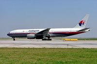 9M-MRM @ LOWW - Boeing 777-2H6ER [29066] (Malaysian Airlines) Vienna~OE 16/04/2005 - by Ray Barber