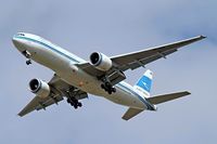 9K-AOB @ EGLL - Boeing 777-269ER [28744] (Kuwait Airways)  Home~G 22/08/2009 - by Ray Barber